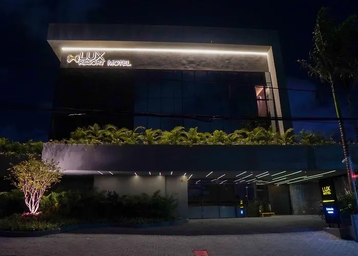 Lux Resort Motel